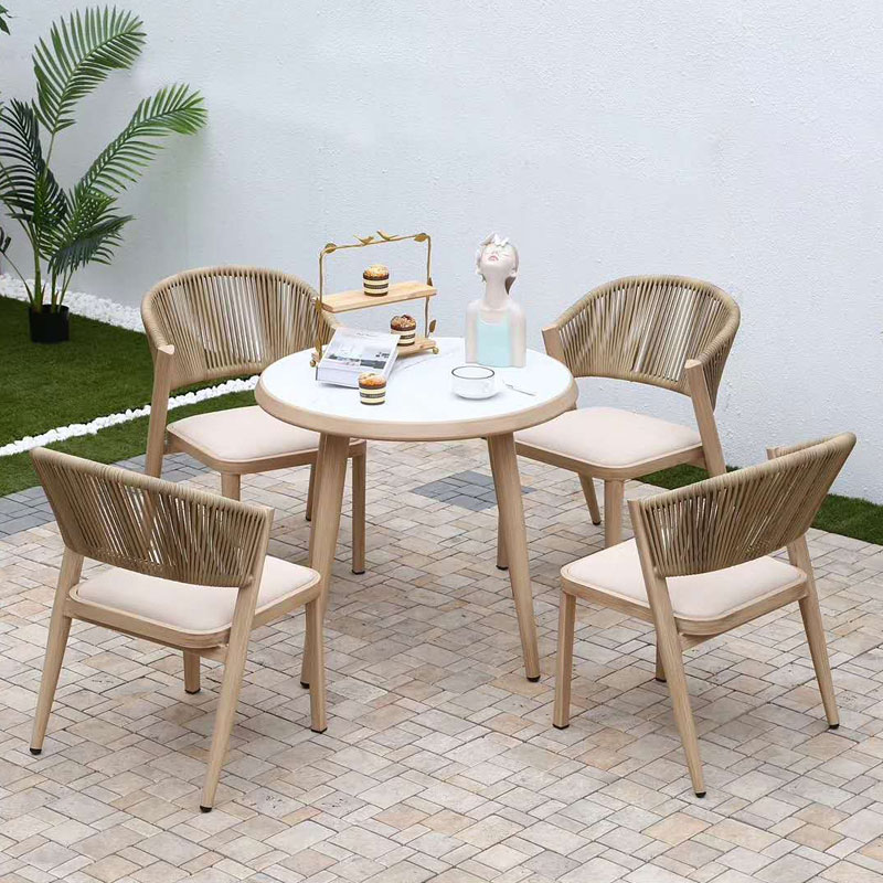 Heyster Round Four Seater Dining Set